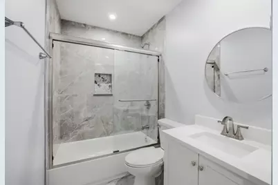 915 Mayfield Drive, Round Lake Beach, IL 60073 - Photo 12