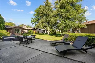1426 Lorete Ln, Northbrook, IL 60062 - Photo 36