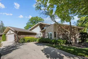 1426 Lorete Ln, Northbrook, IL 60062 - Photo 2