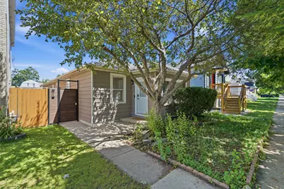 5523 N Neenah Avenue, Chicago, IL 60656 - Photo 2