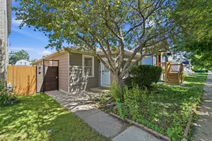 5523 N Neenah Ave, Chicago, IL 60656 - Photo 2