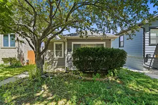 5523 N Neenah Ave, Chicago, IL 60656 - Photo 1