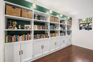 635 W Sheridan Rd, Chicago, IL 60613 - Photo 8