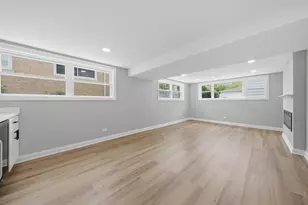 8434 Lawndale Ave, Skokie, IL 60076 - Photo 32