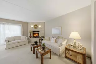 15712 Old Orchard Ct, Orland Park, IL 60462 - Photo 4