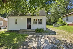 3111 8th St, Rockford, IL 61109 - Photo 2