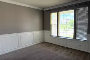 1226 Bradford Ln, Antioch, IL 60002 - Photo 2