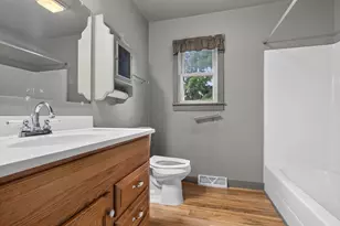 209 A St, Genoa, IL 60135 - Photo 8