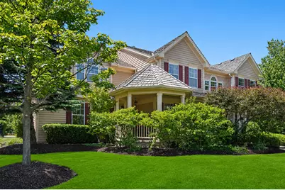 1534 Constitution Drive, Glenview, IL 60026 - Photo 2
