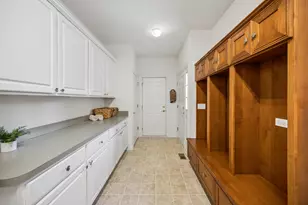 1534 Constitution Dr, Glenview, IL 60026 - Photo 20
