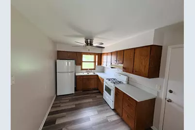 1735 Greene Court #B, Aurora, IL 60506 - Photo 2