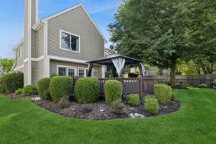 1464 Leeward Ct, Grayslake, IL 60030 - Photo 20