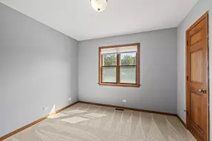 1300 Wolff Ave, Elgin, IL 60123 - Photo 38
