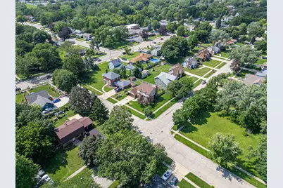 1300 Wolff Avenue, Elgin, IL 60123 - Photo 6
