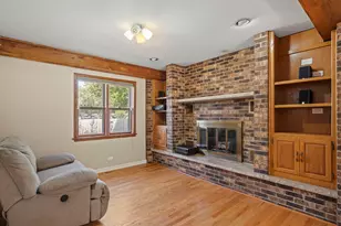 1300 Wolff Ave, Elgin, IL 60123 - Photo 28