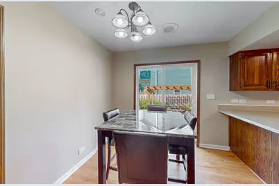 1300 Wolff Avenue, Elgin, IL 60123 - Photo 32