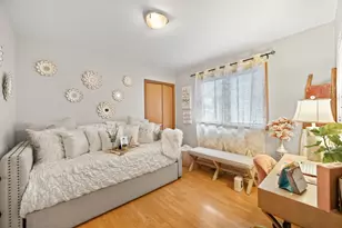 8850 S Mozart Ave, Evergreen Park, IL 60805 - Photo 12