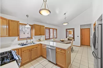 8850 S Mozart Avenue, Evergreen Park, IL 60805 - Photo 8