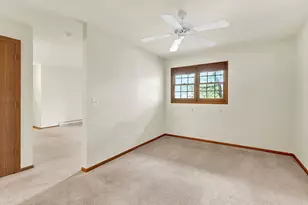 330 Leah Ln, Woodstock, IL 60098 - Photo 10