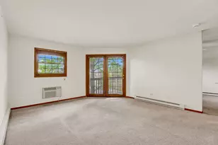 330 Leah Ln, Woodstock, IL 60098 - Photo 8