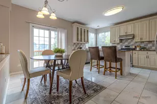 775 Lipizzan Ln, Wauconda, IL 60084 - Photo 10