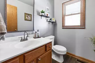 805 Doral Dr, Marengo, IL 60152 - Photo 14