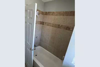 8357 S Marquette Avenue, Chicago, IL 60617 - Photo 22