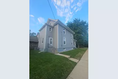 583 S Lasalle Avenue, Aurora, IL 60505 - Photo 6