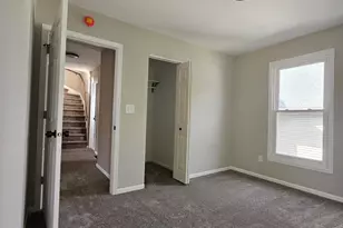 583 S Lasalle Ave, Aurora, IL 60505 - Photo 18