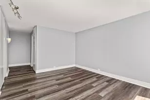 5445 N Sheridan Rd, Chicago, IL 60640 - Photo 14