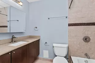 5445 N Sheridan Rd, Chicago, IL 60640 - Photo 22