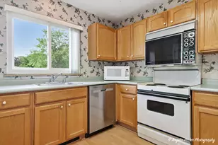 7227 Wheaton Ln, Fox Lake, IL 60020 - Photo 18
