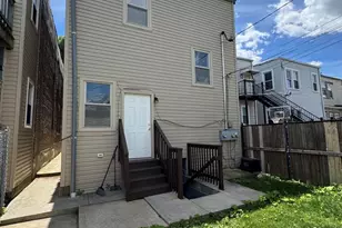 3434 W Le Moyne St, Chicago, IL 60651 - Photo 12
