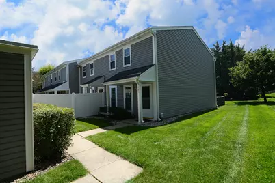 1265 Downing Street, Roselle, IL 60172 - Photo 1