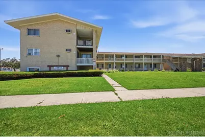 14501 Keystone Avenue #9, Midlothian, IL 60445 - Photo 2