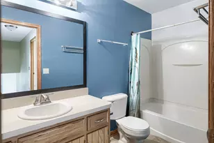 7005 Cornwall Dr, Joliet, IL 60431 - Photo 18