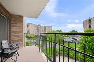 7141 N Kedzie Ave, Chicago, IL 60645 - Photo 14