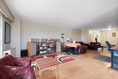 7141 N Kedzie Avenue #601, Chicago, IL 60645 - Photo 4