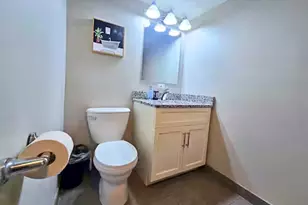 610 N May St, Chicago, IL 60642 - Photo 14