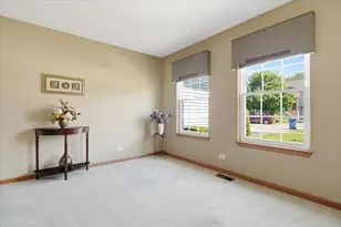 2746 N Augusta Dr, Wadsworth, IL 60083 - Photo 4