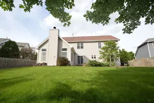 3301 Banford Cir, Lake in the Hills, IL 60156 - Photo 38
