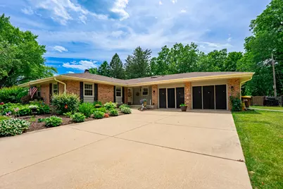 1340 Williamsburg Road, Rockford, IL 61107 - Photo 2