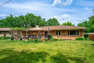 1340 Williamsburg Rd, Rockford, IL 61107 - Photo 38