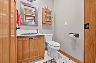 726 Somonauk St, Sycamore, IL 60178 - Photo 40