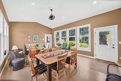 726 Somonauk Street, Sycamore, IL 60178 - Photo 26