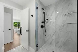 7010 Park Ln Ct, Woodridge, IL 60517 - Photo 12