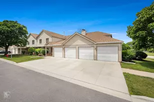 7010 Park Ln Ct, Woodridge, IL 60517 - Photo 1