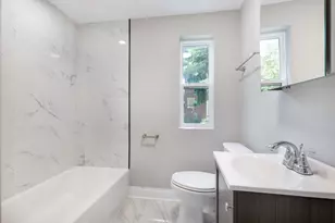 142 Callan Ave, Evanston, IL 60202 - Photo 16