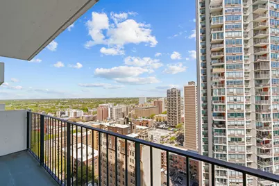 6033 N Sheridan Road #24B, Chicago, IL 60660 - Photo 8