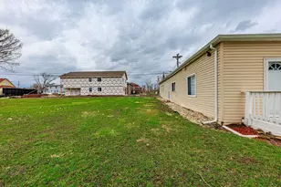 832 E 153 St, Phoenix, IL 60426 - Photo 26